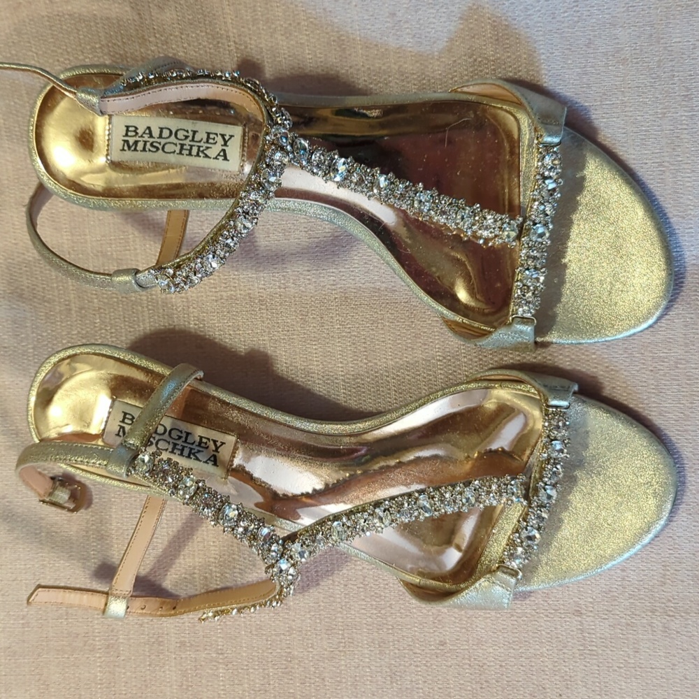 Badgley Mischka kitten heel sandals